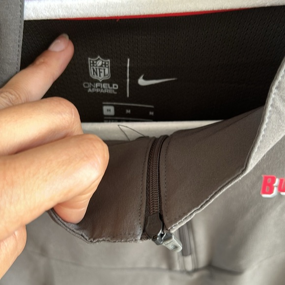 Nike Pewter Tampa Bay Buccaneers 21" Sideline Coaches Repel Quarter-Zip Jacket M - Picture 9 of 12